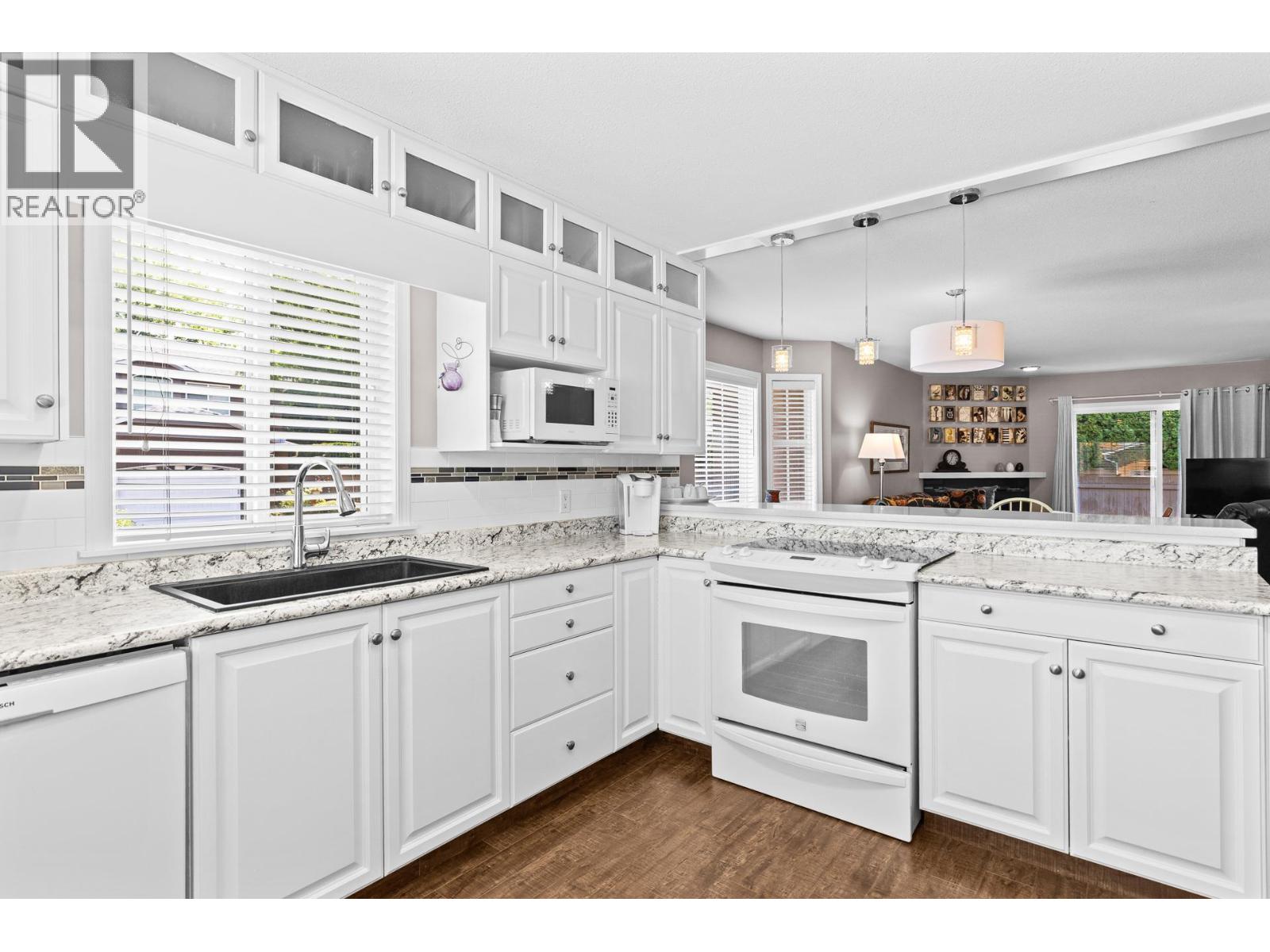 535 Glenmeadows Road Unit# 11