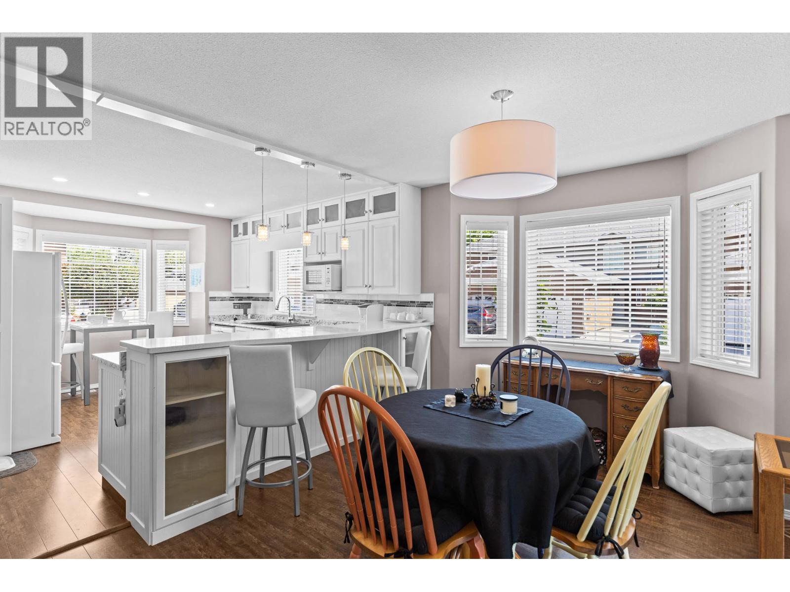 535 Glenmeadows Road Unit# 11