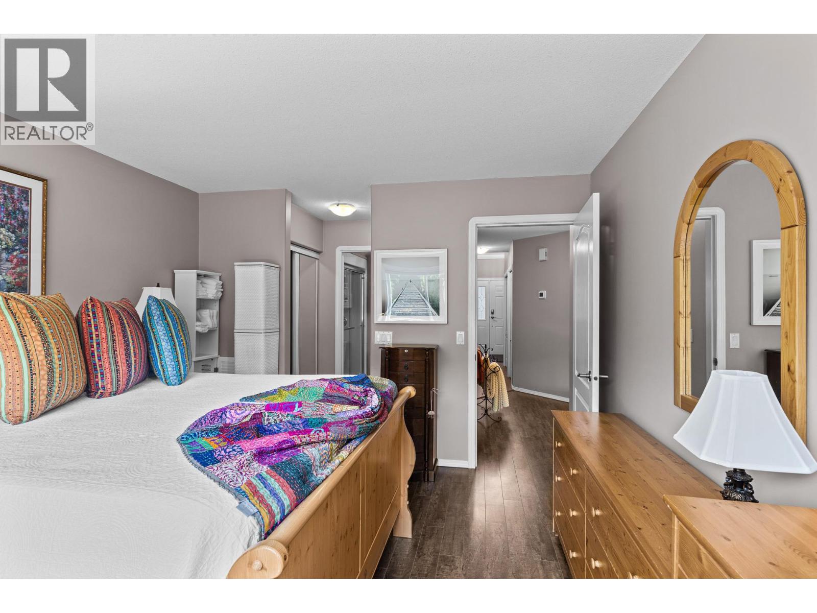 535 Glenmeadows Road Unit# 11