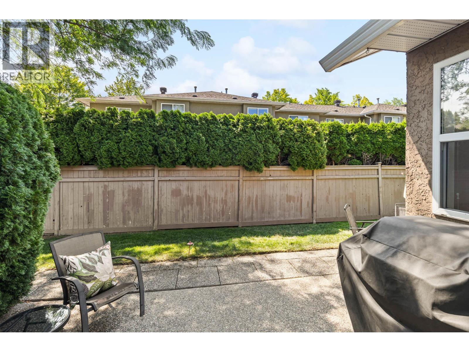 535 Glenmeadows Road Unit# 11