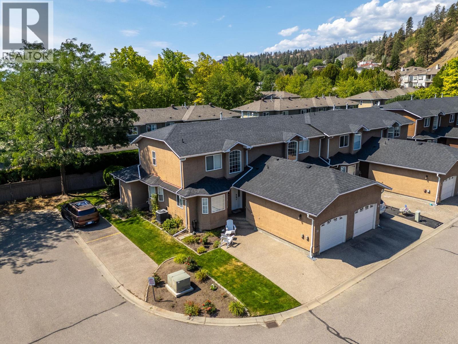 535 Glenmeadows Road Unit# 11