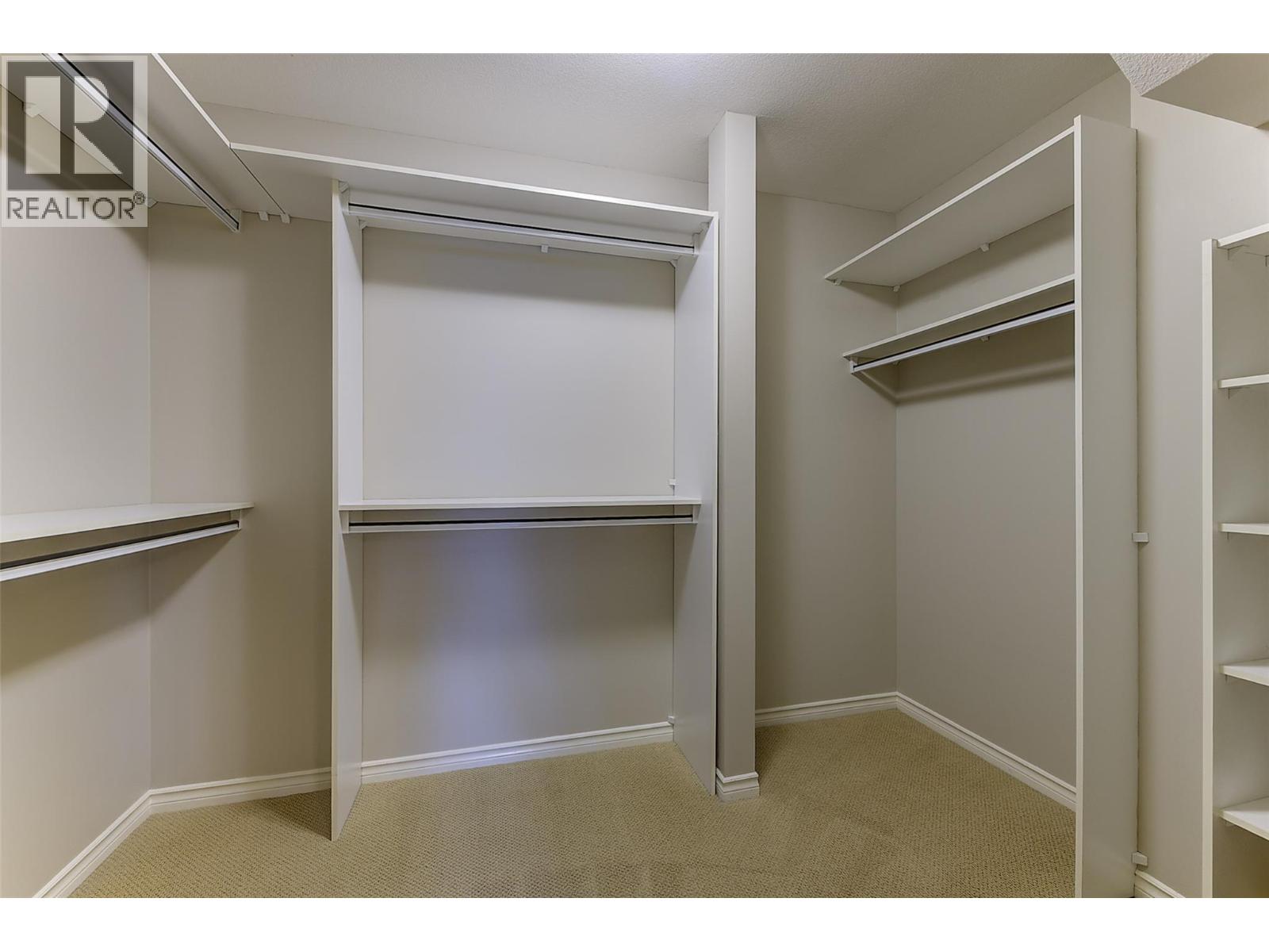 3800 Gallaghers Pinnacle Way Unit# 29