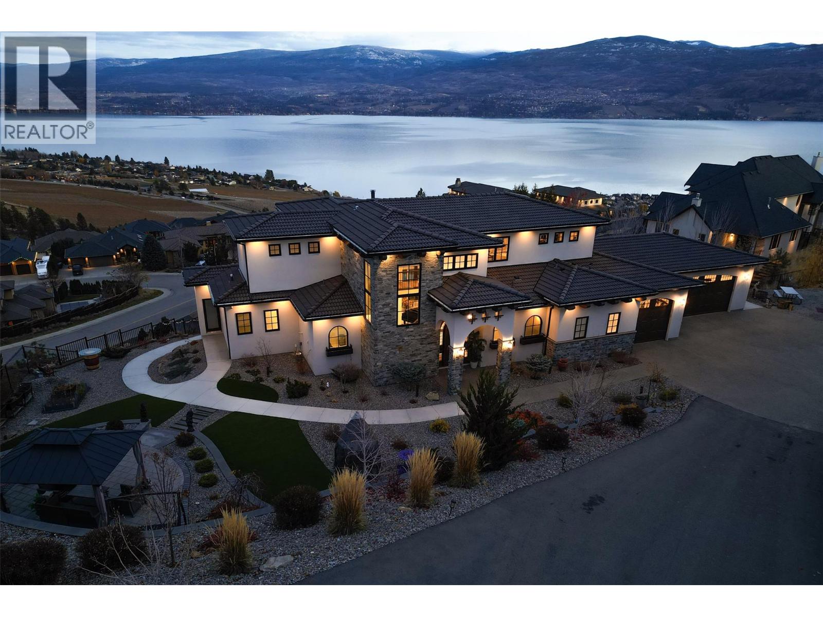 3279 Vineyard View Drive