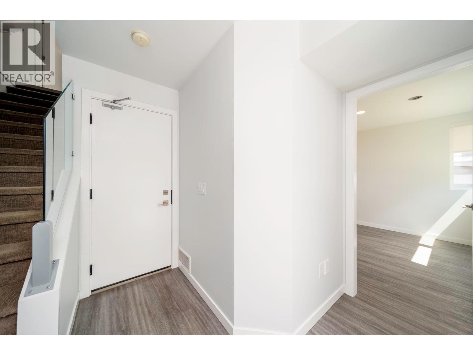 1515 Highland Drive N Unit# 29