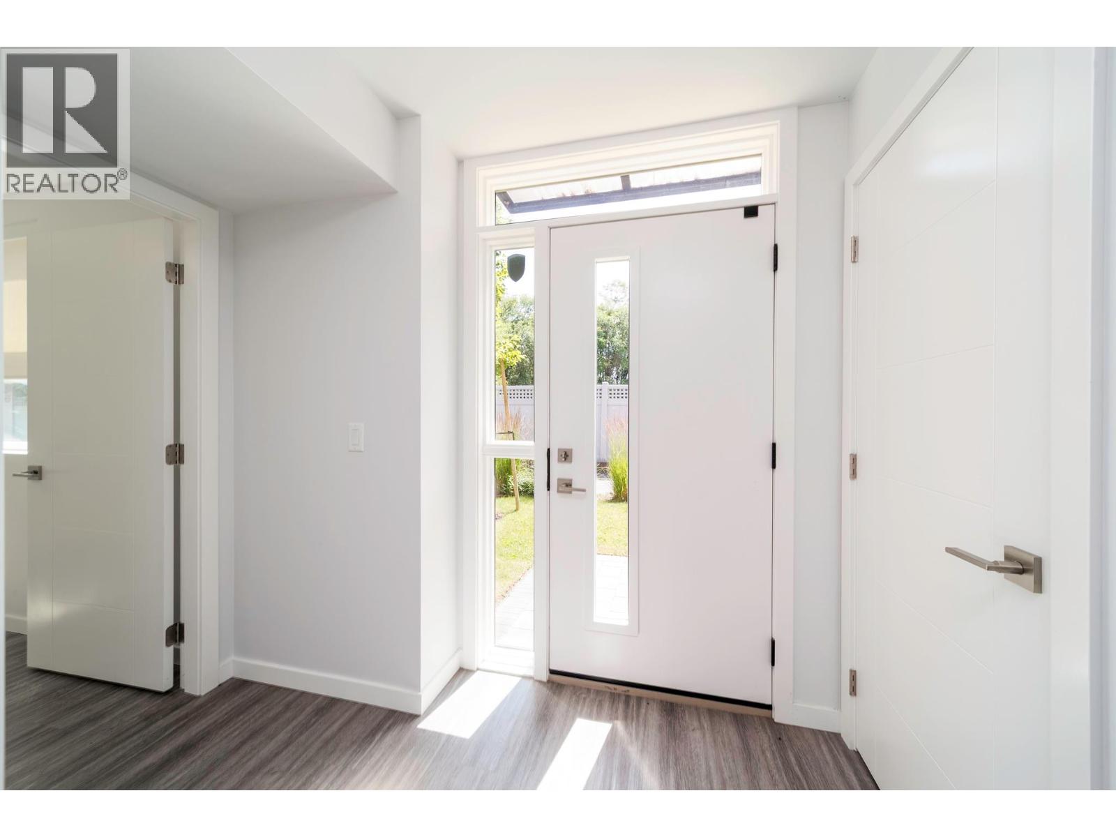 1515 Highland Drive N Unit# 29