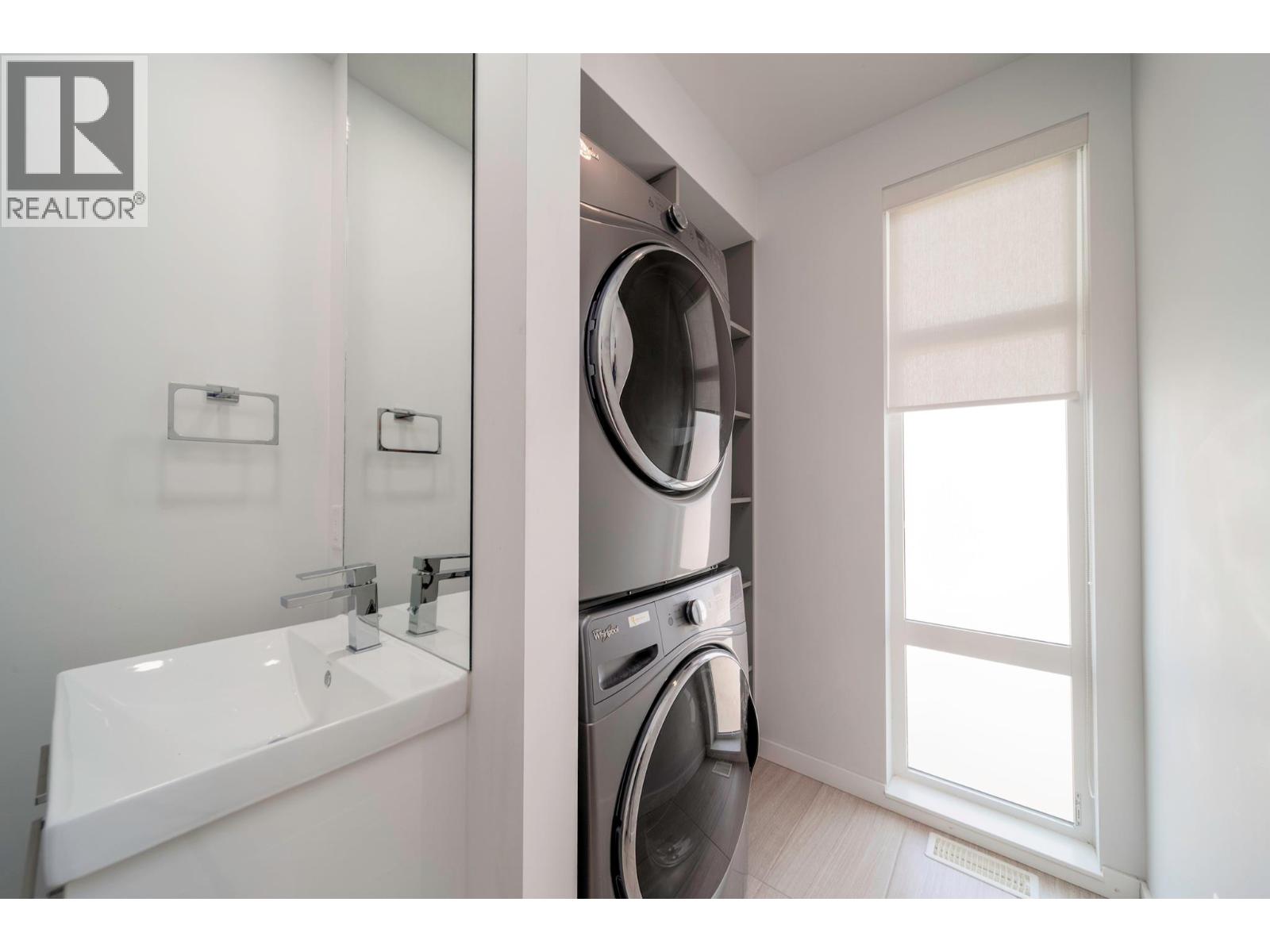 1515 Highland Drive N Unit# 29