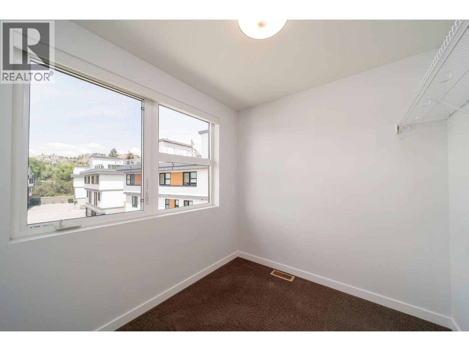 1515 Highland Drive N Unit# 29