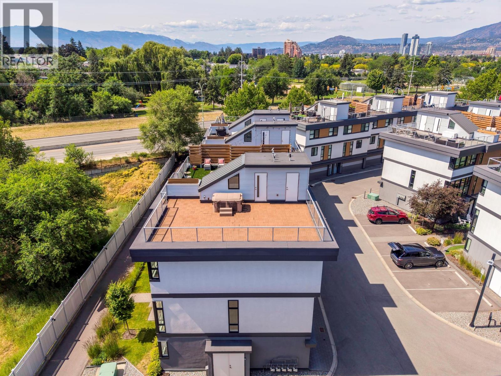 1515 Highland Drive N Unit# 29