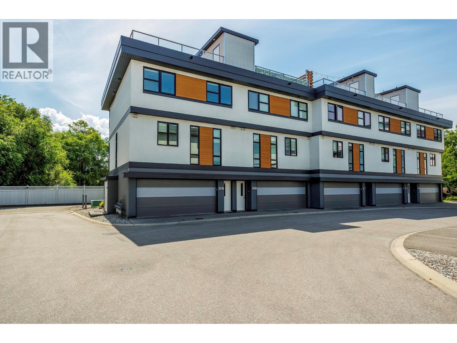 1515 Highland Drive N Unit# 29