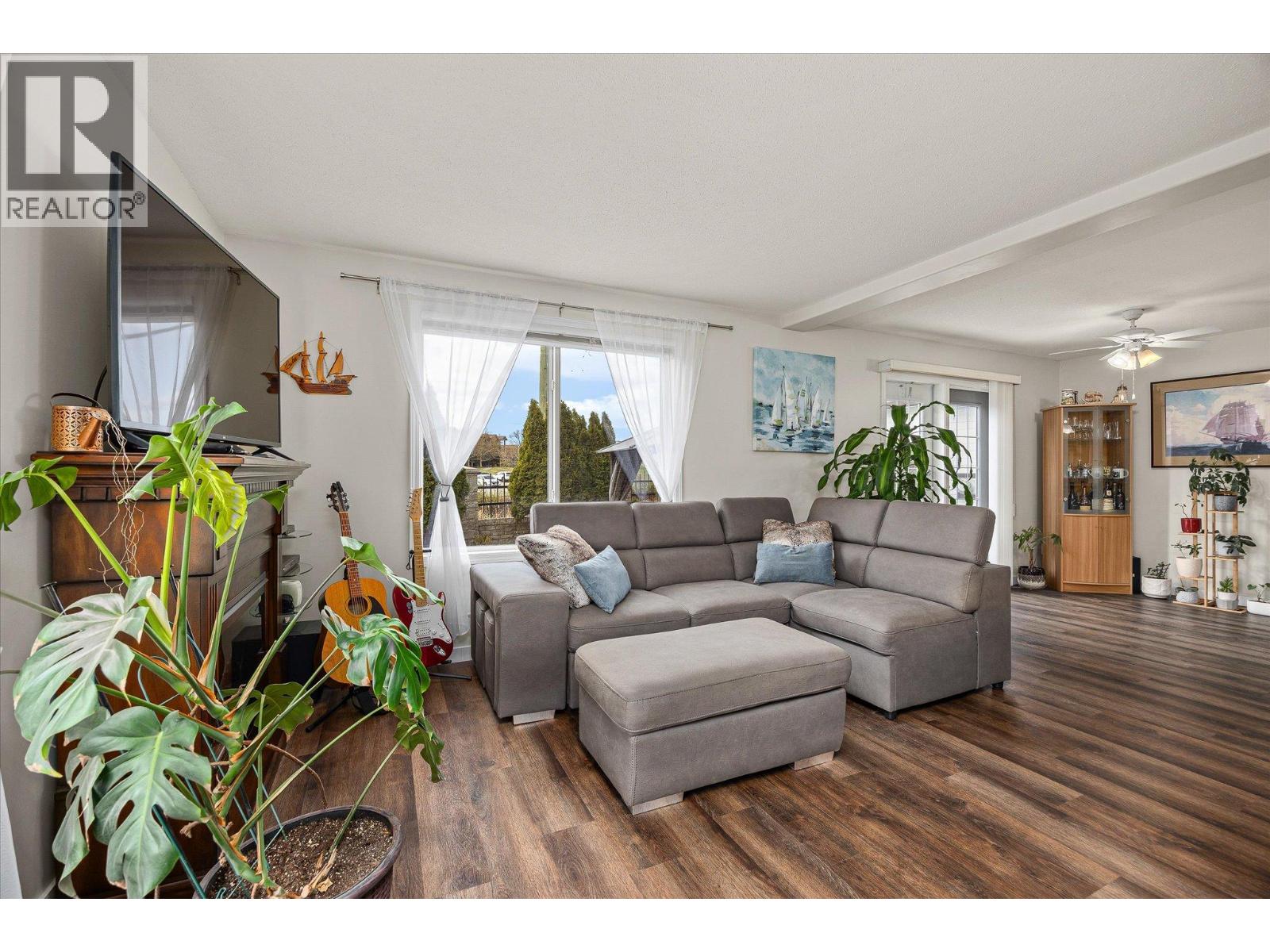 2199 Mimosa Drive