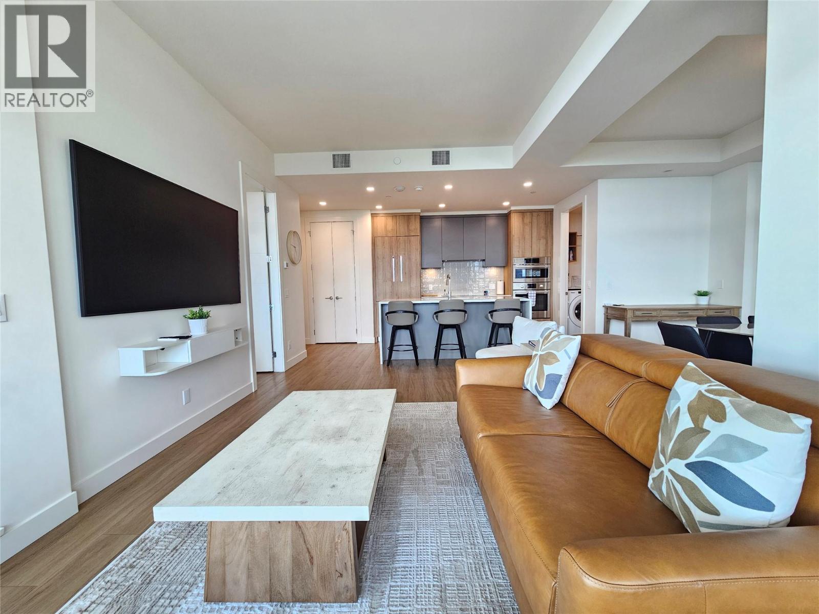 3699 Capozzi Road Unit# PH3