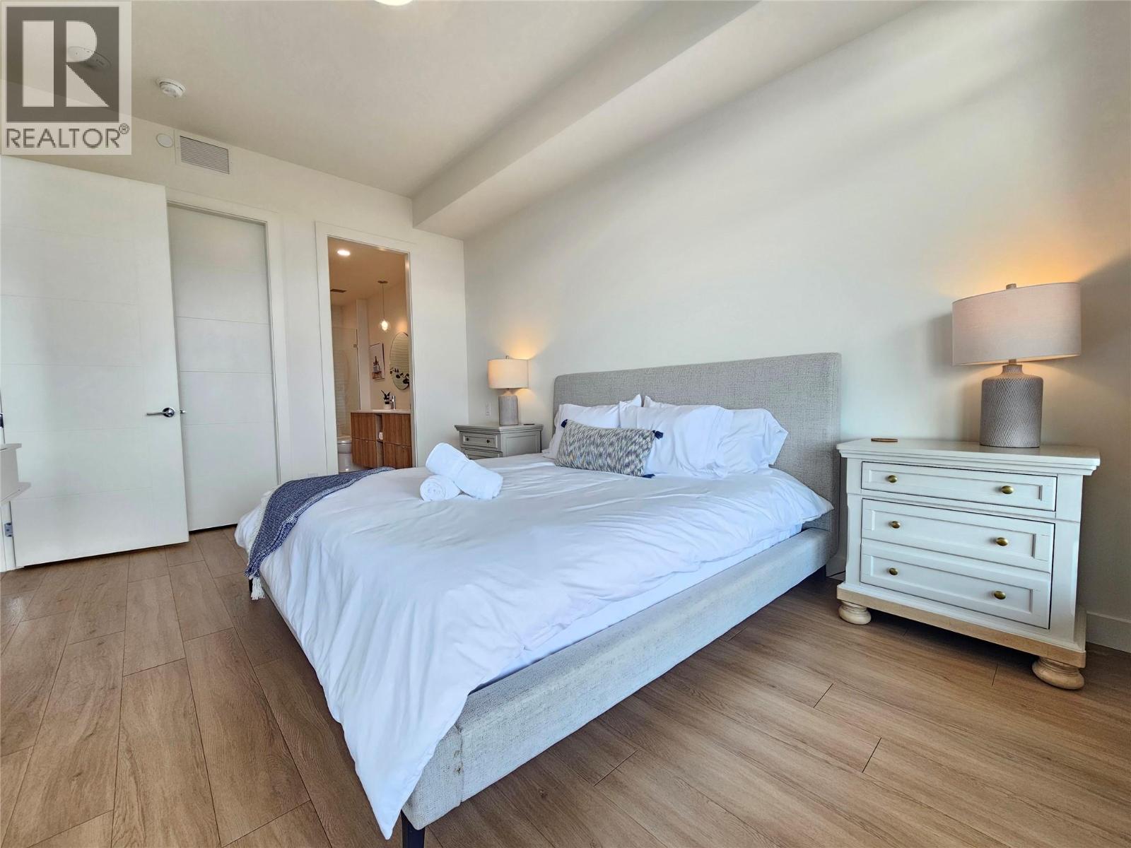 3699 Capozzi Road Unit# PH3