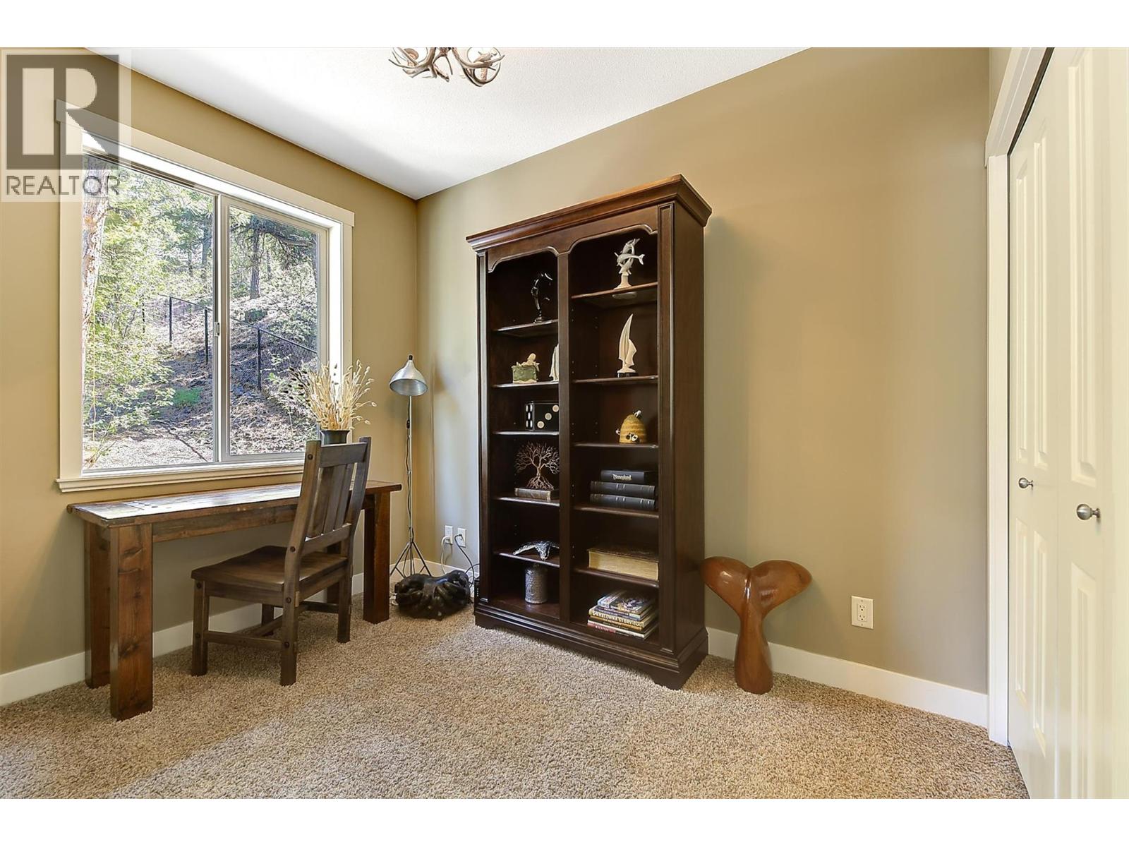 2200 Sunview Drive