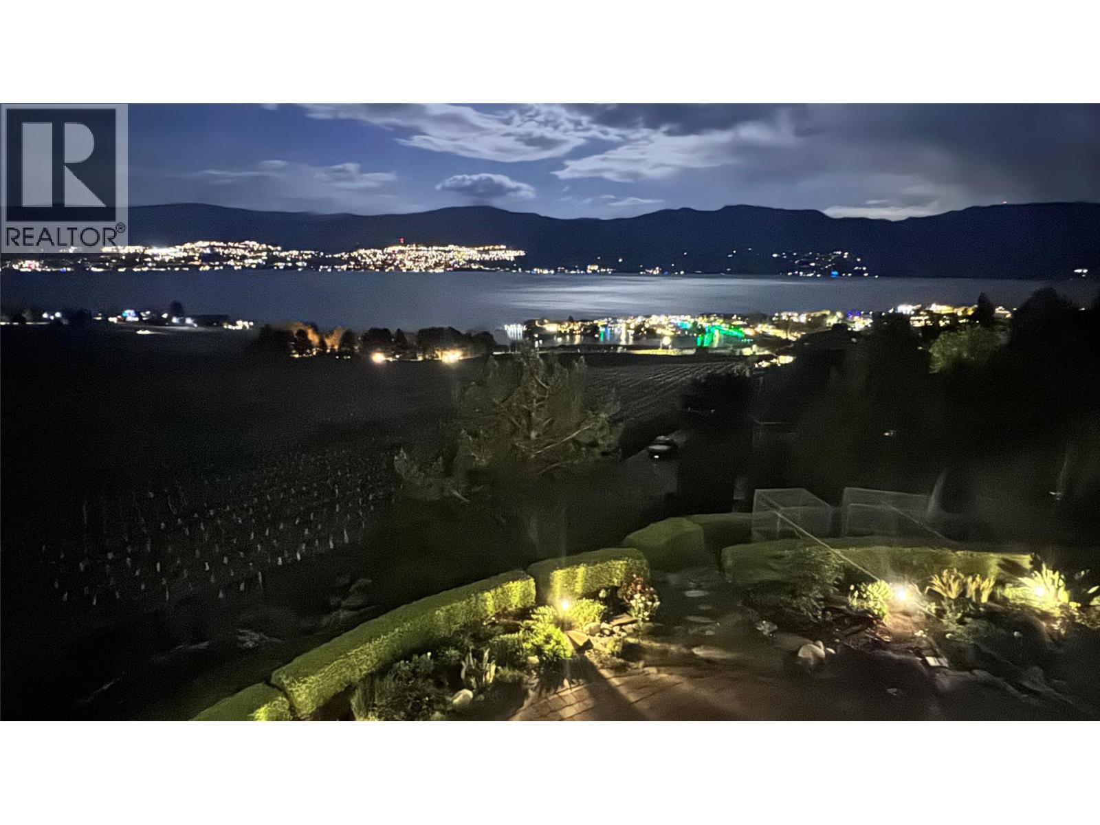 3298 Shiraz Court