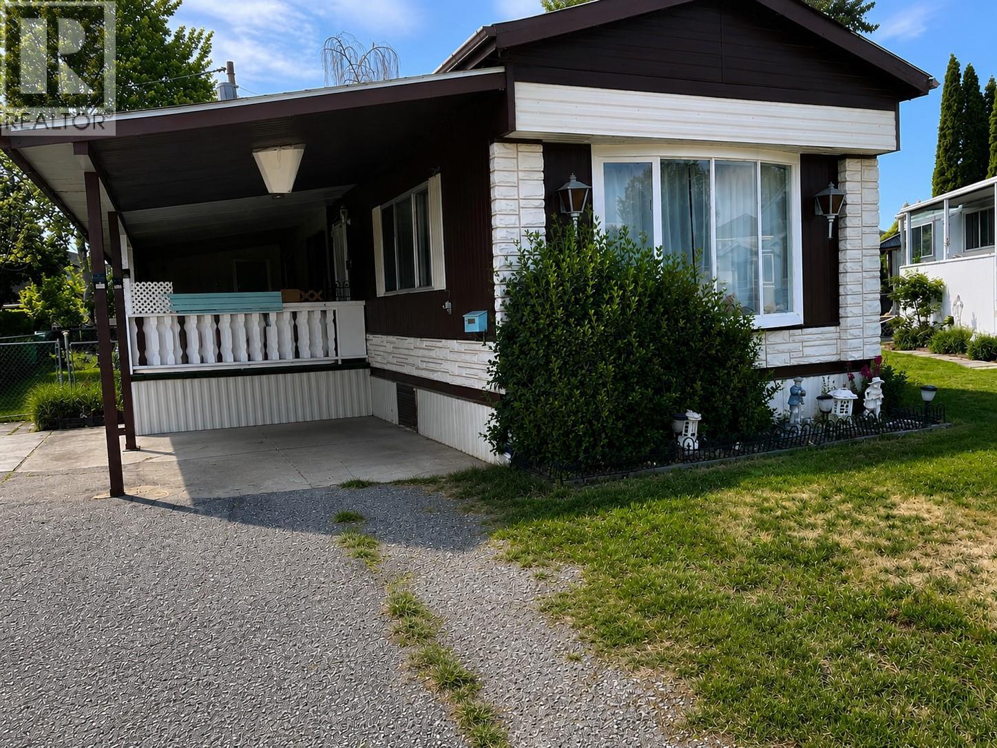 3745 Lakeshore Road Unit# 110