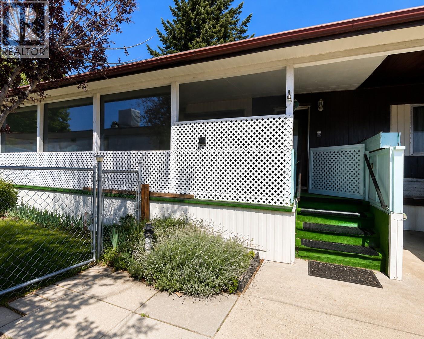 3745 Lakeshore Road Unit# 110