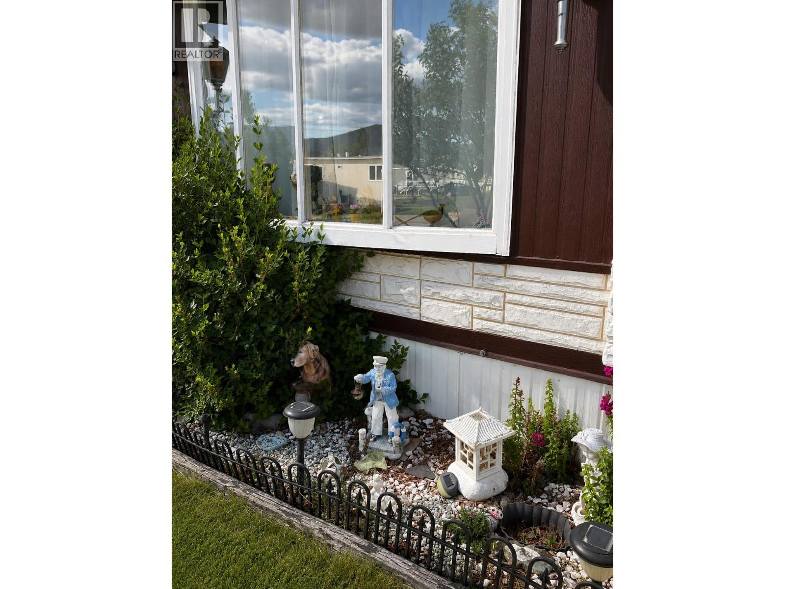 3745 Lakeshore Road Unit# 110