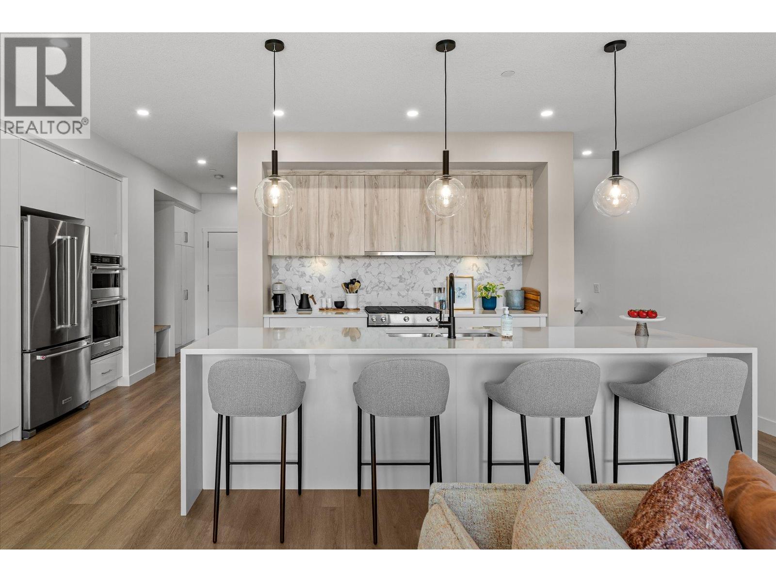 2735 SHANNON LAKE Road Unit# 303
