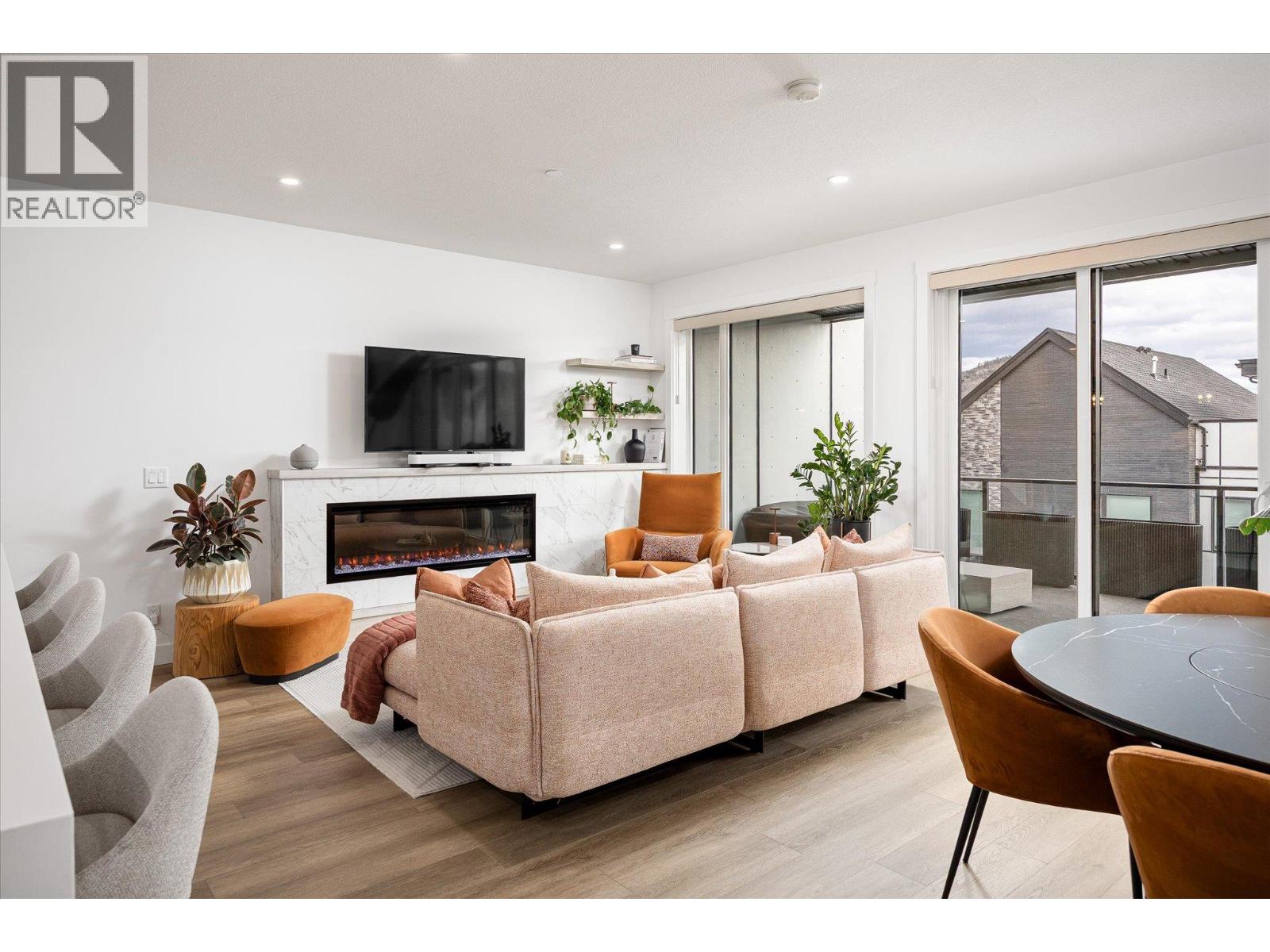 2735 SHANNON LAKE Road Unit# 303