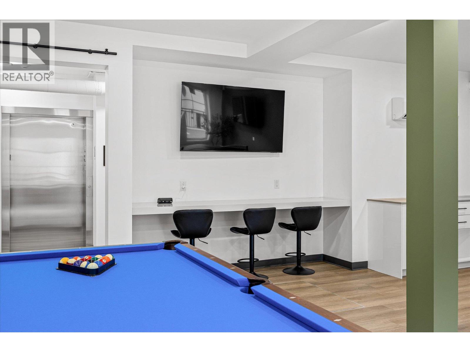 2735 SHANNON LAKE Road Unit# 303