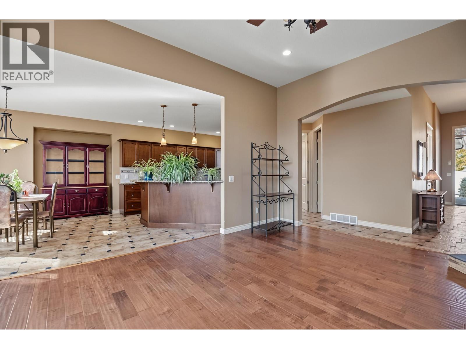 2405 Cobblestone Road