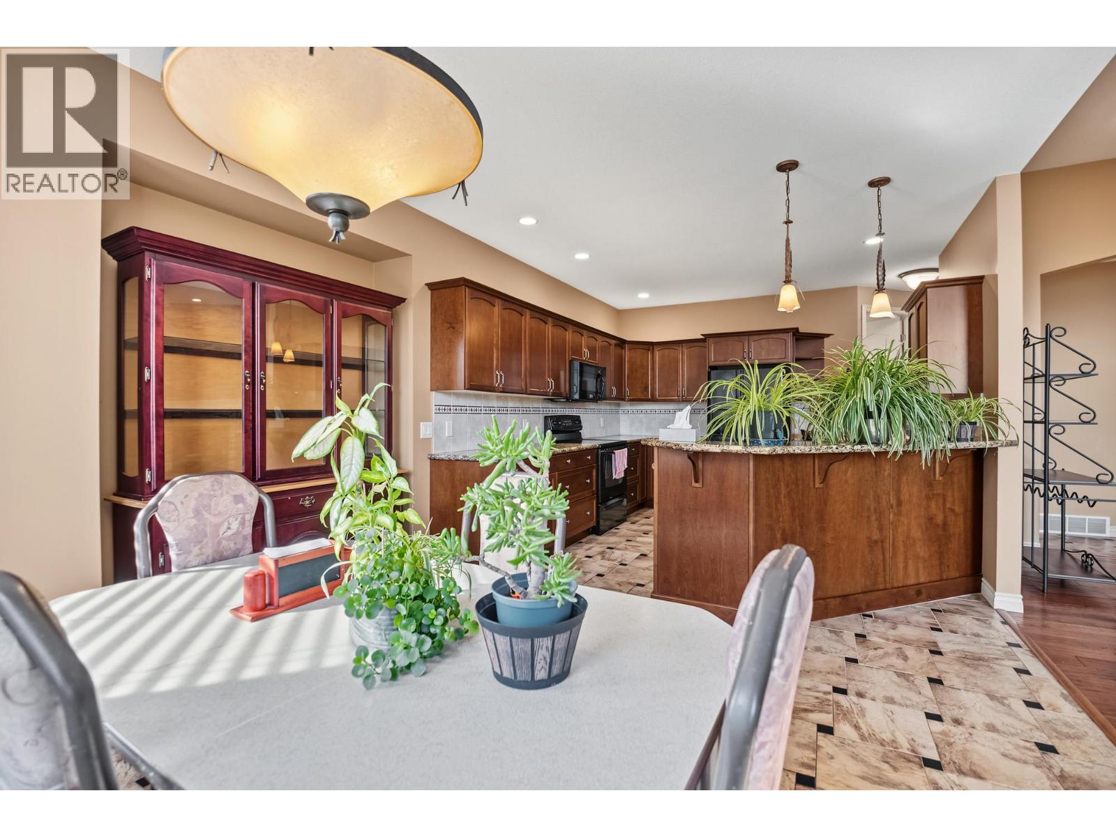 2405 Cobblestone Road