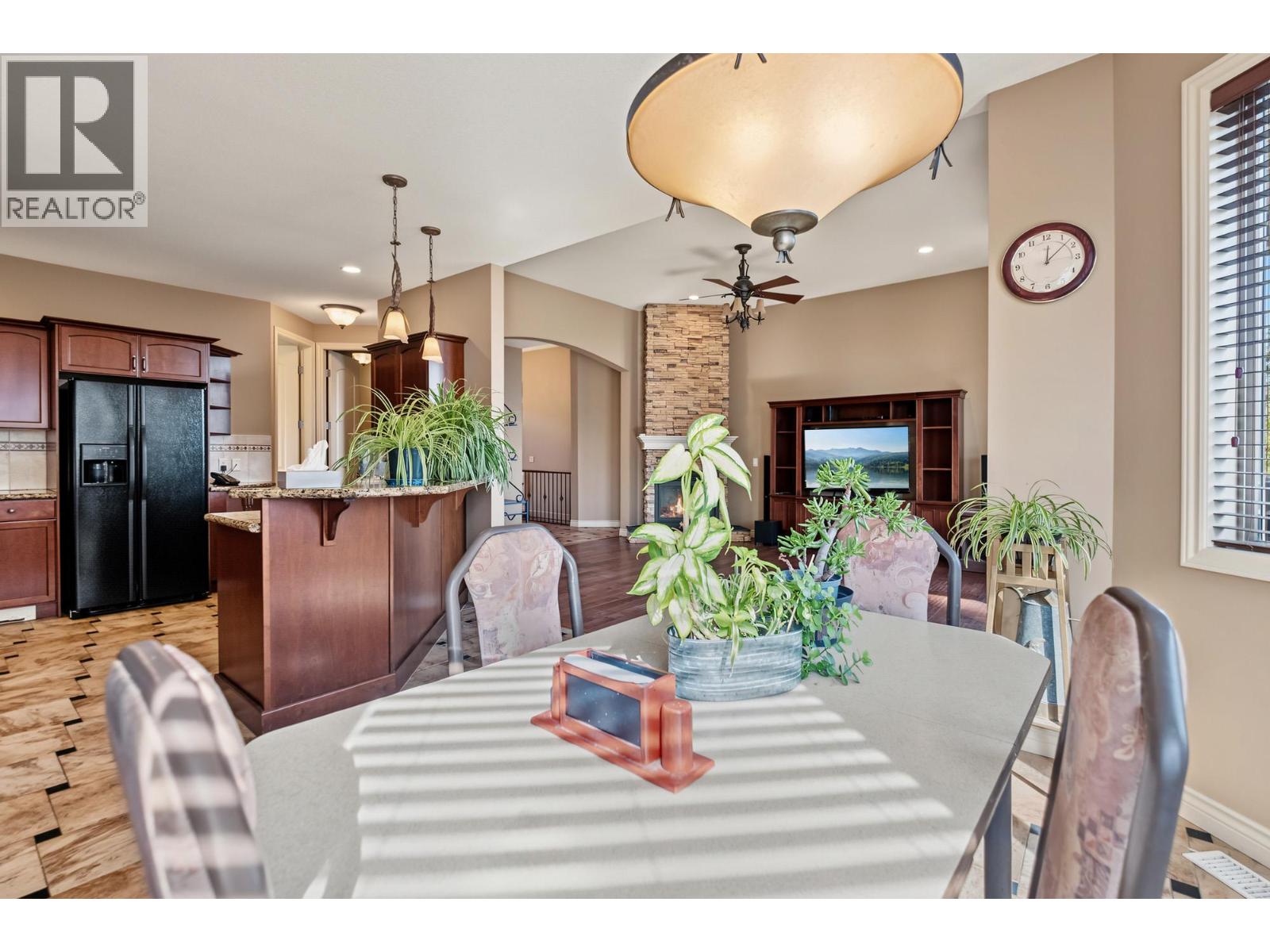 2405 Cobblestone Road