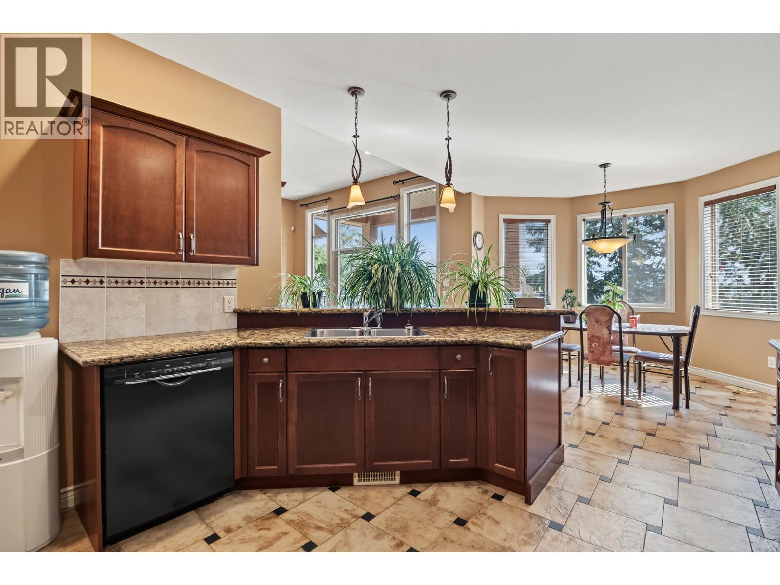 2405 Cobblestone Road