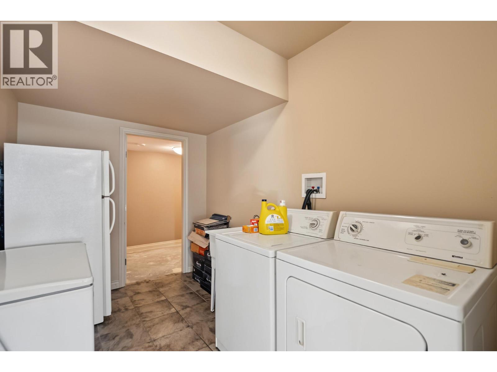 2405 Cobblestone Road