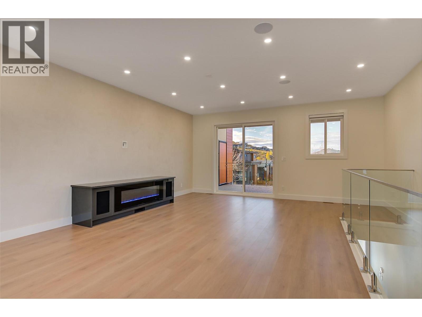 5084 Twinflower Crescent