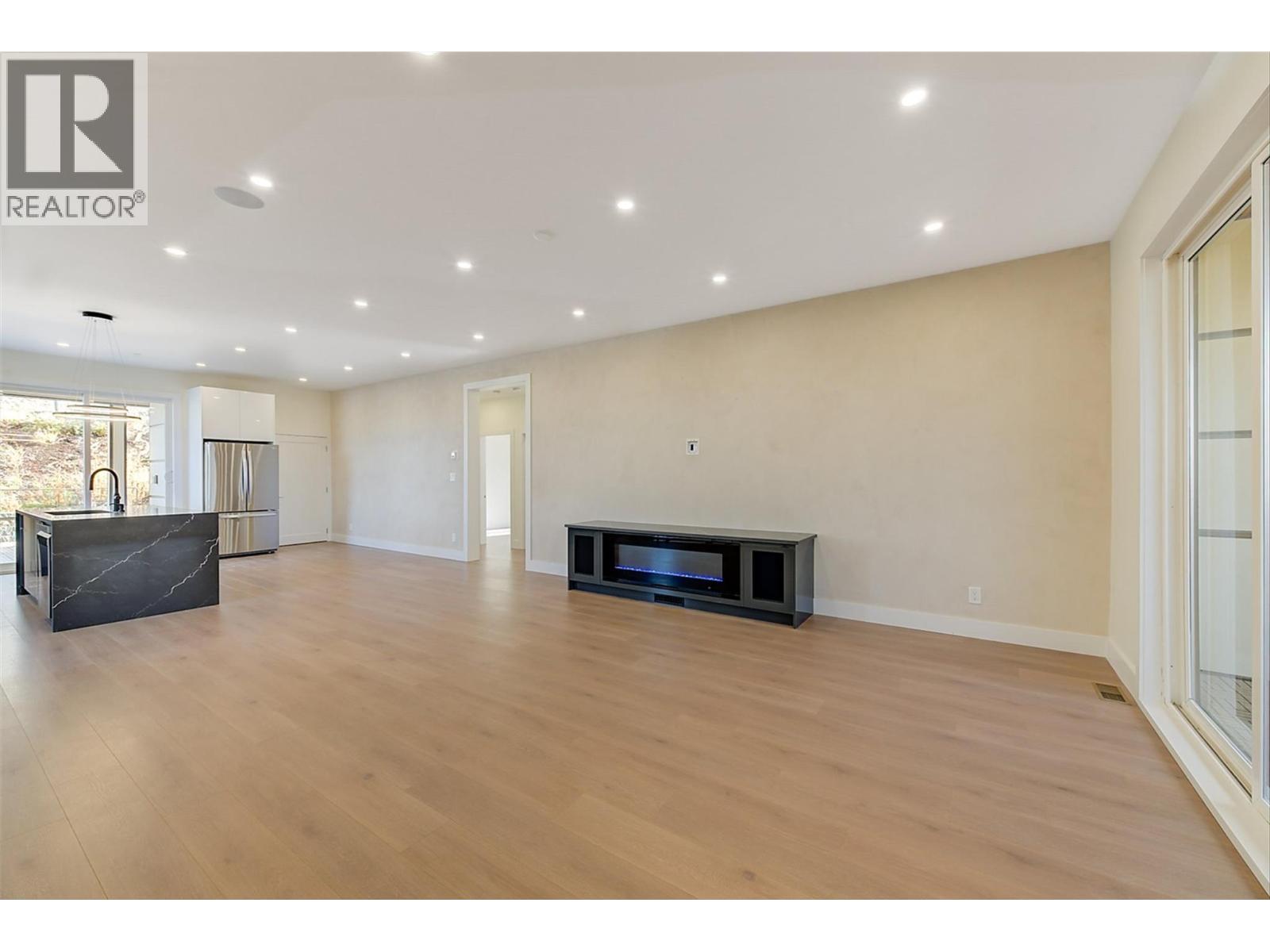 5084 Twinflower Crescent