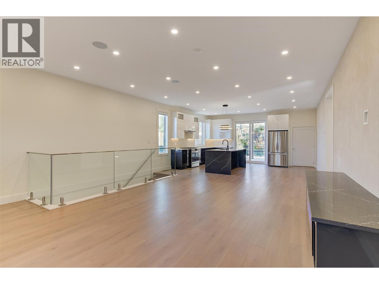 5084 Twinflower Crescent