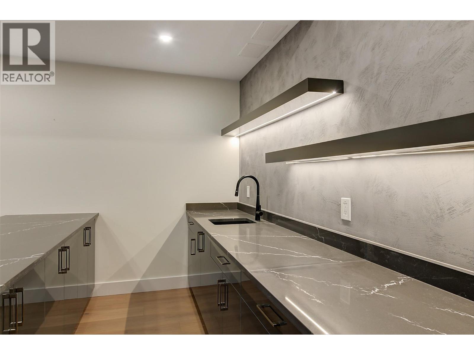 5084 Twinflower Crescent