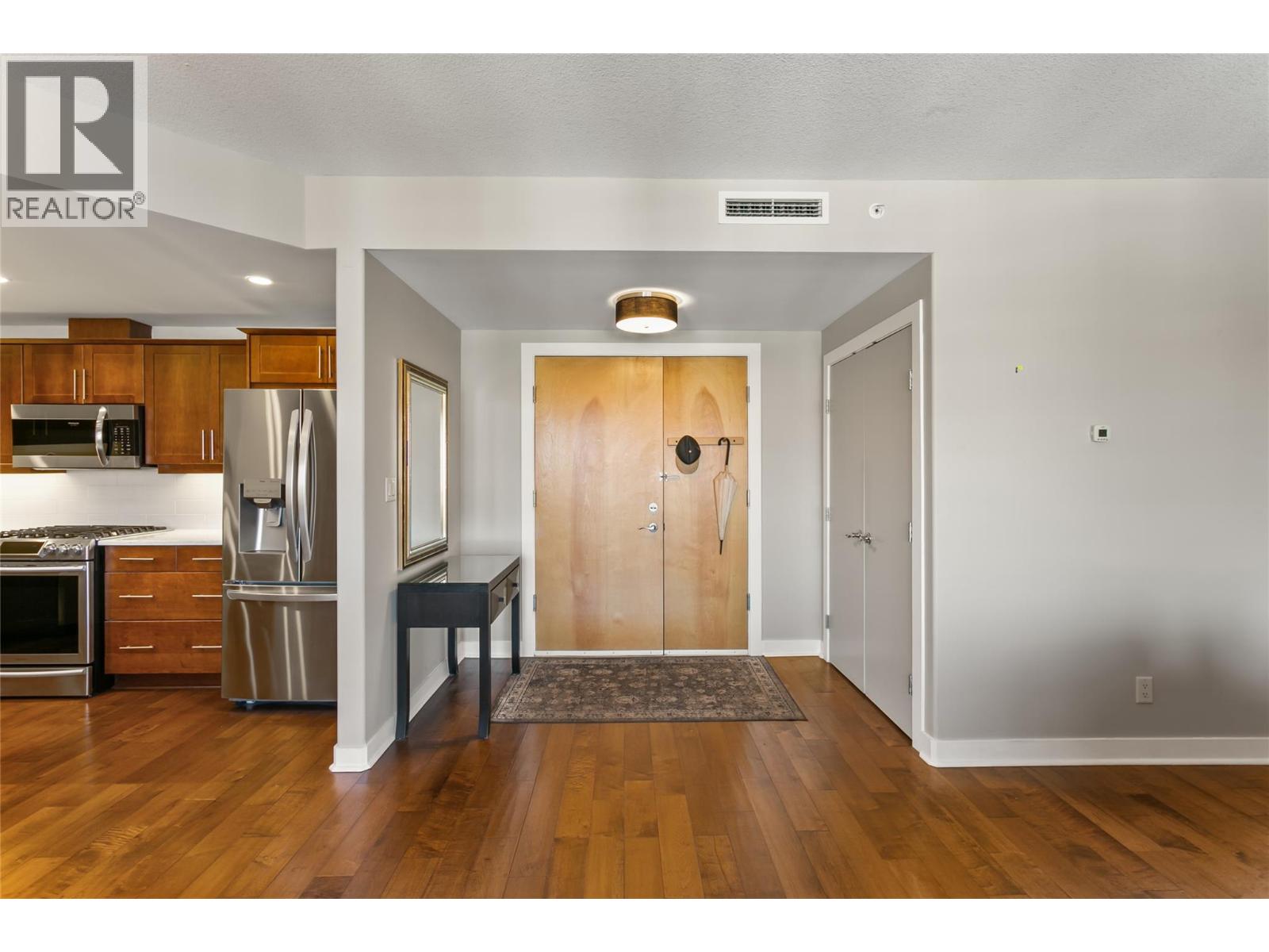 1160 Bernard Avenue Unit# 1205