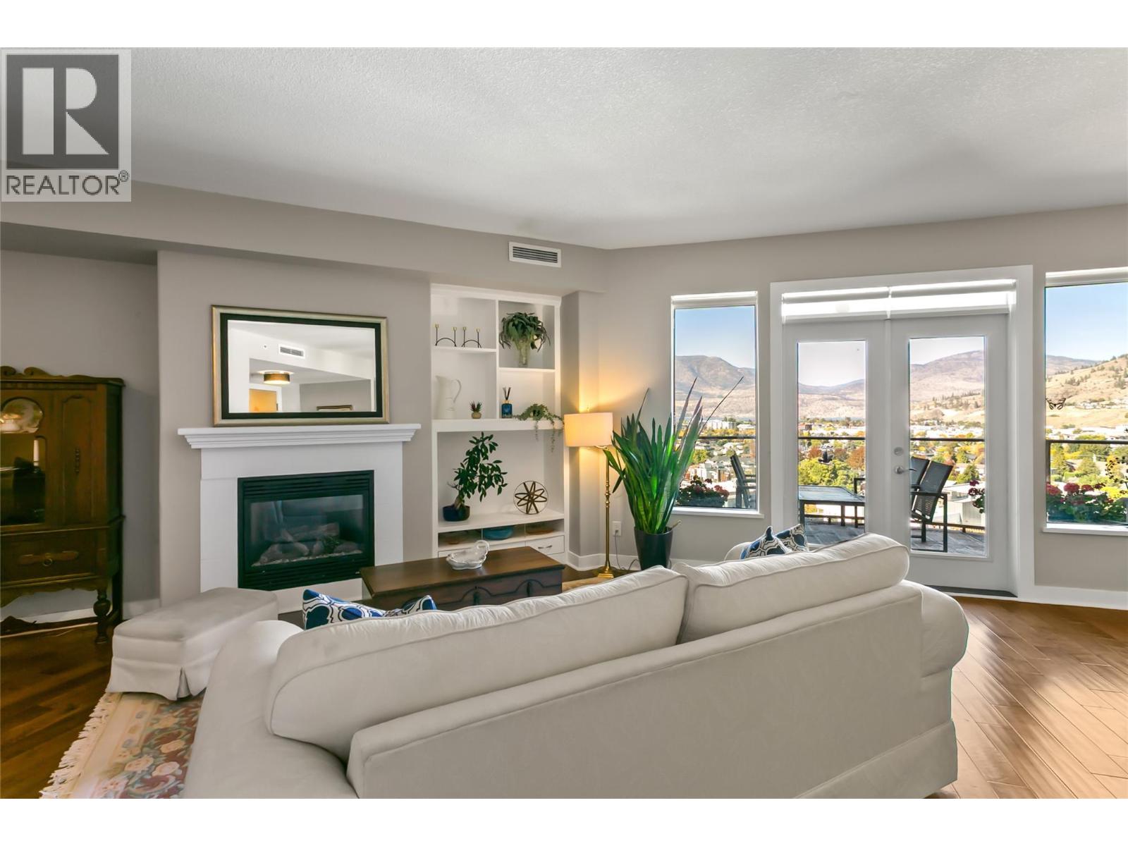 1160 Bernard Avenue Unit# 1205