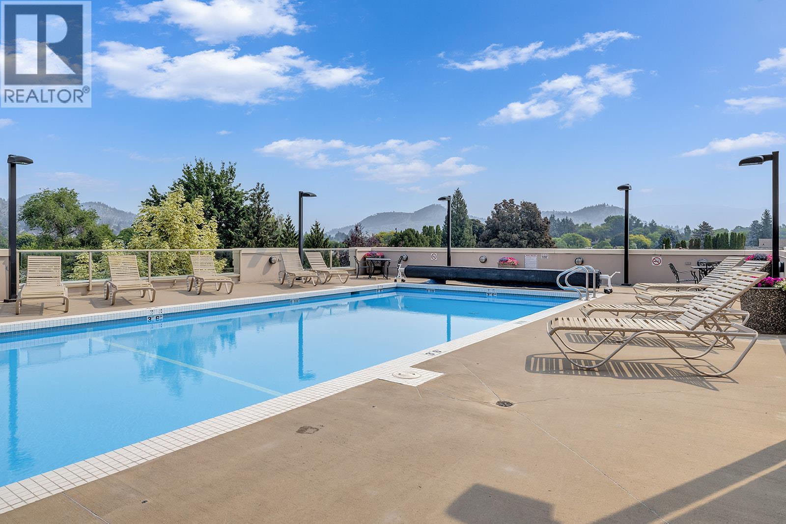 1160 Bernard Avenue Unit# 1205