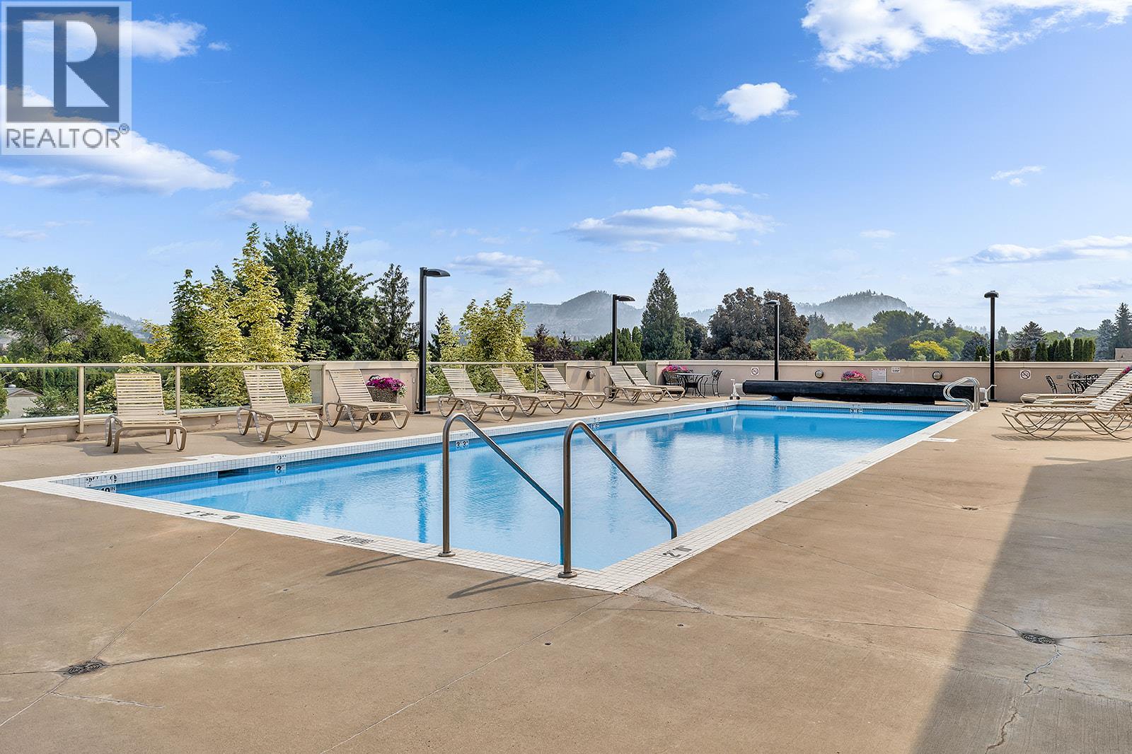 1160 Bernard Avenue Unit# 1205