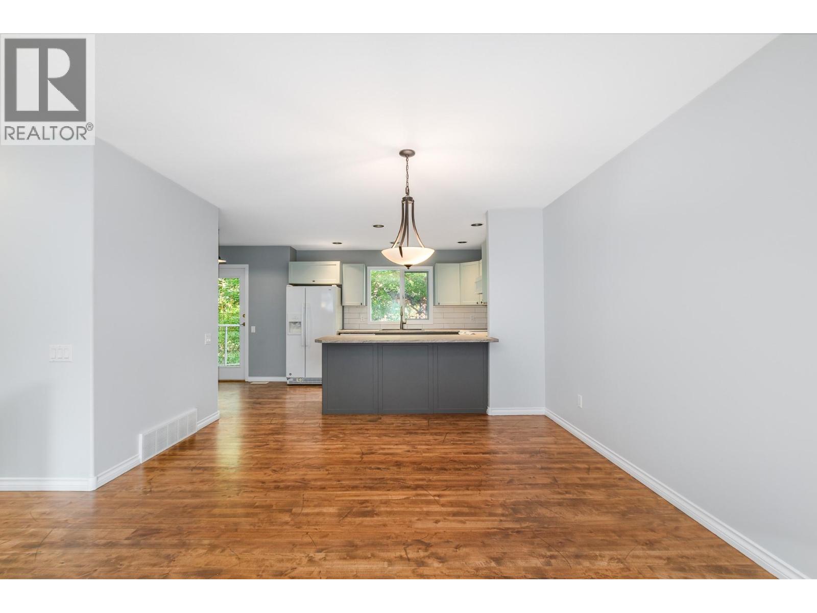 2425 Mount Baldy Drive Unit# 19