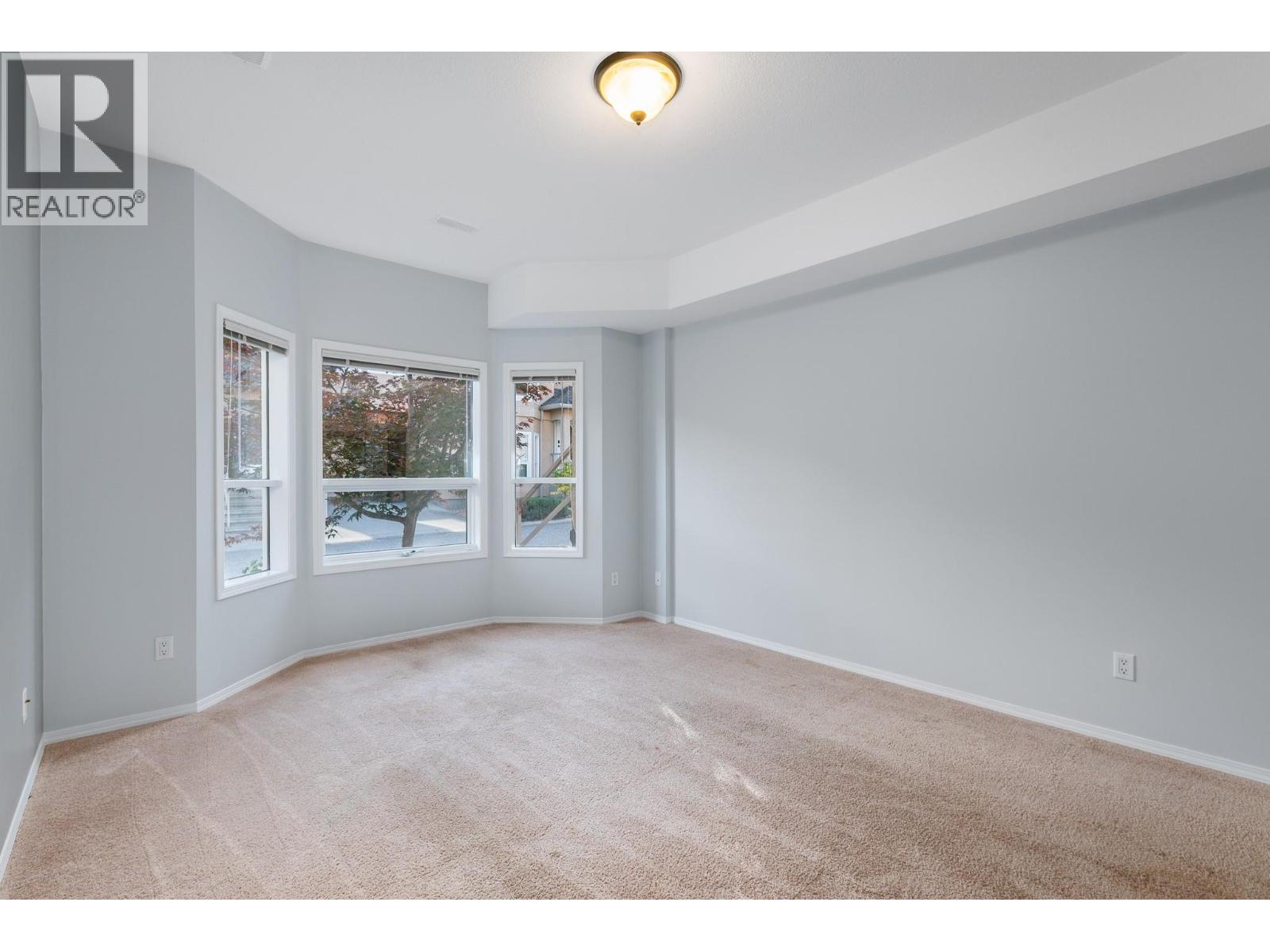 2425 Mount Baldy Drive Unit# 19