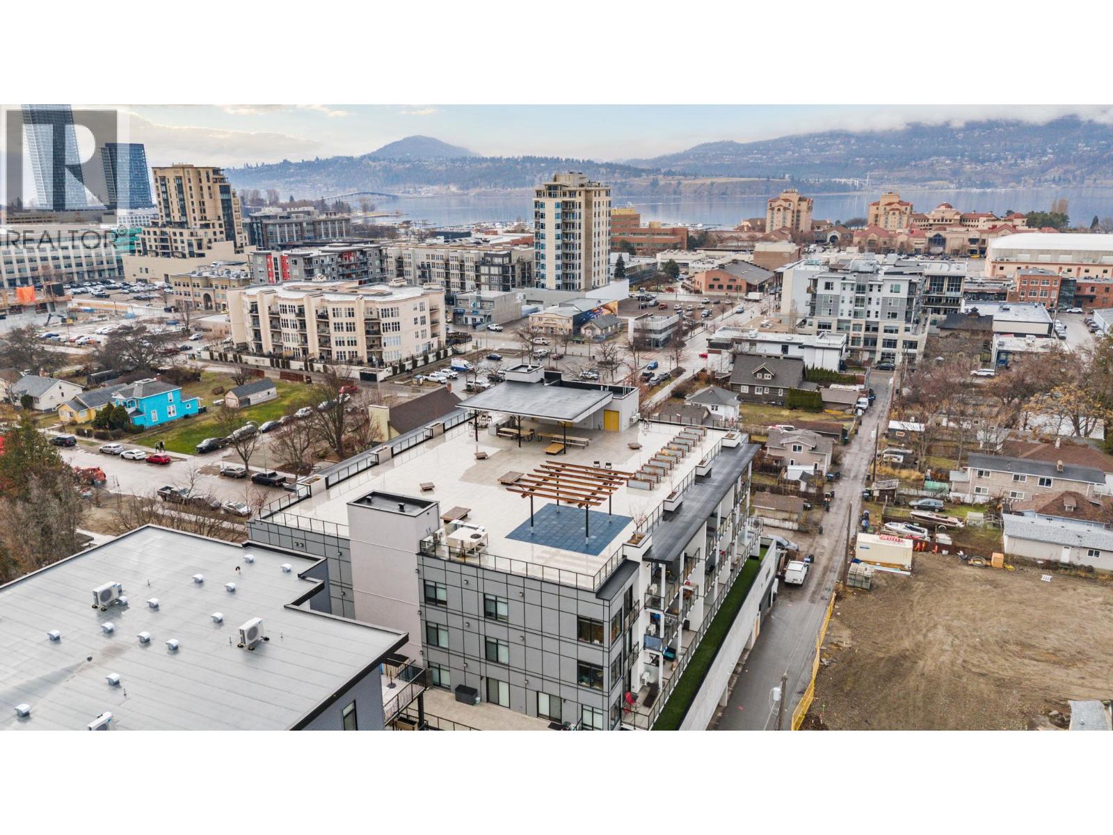 604 Cawston Avenue Unit# 404