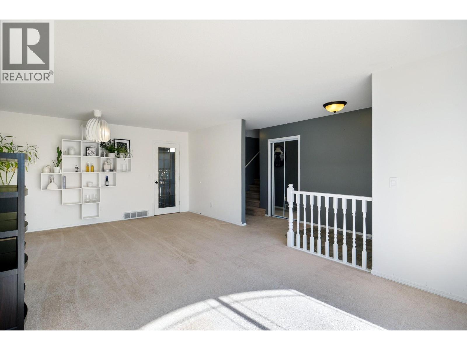 2800 DOUCETTE Drive