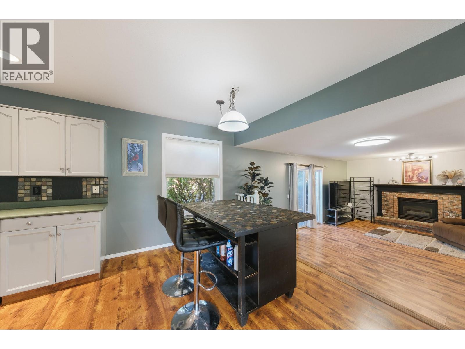 2800 DOUCETTE Drive