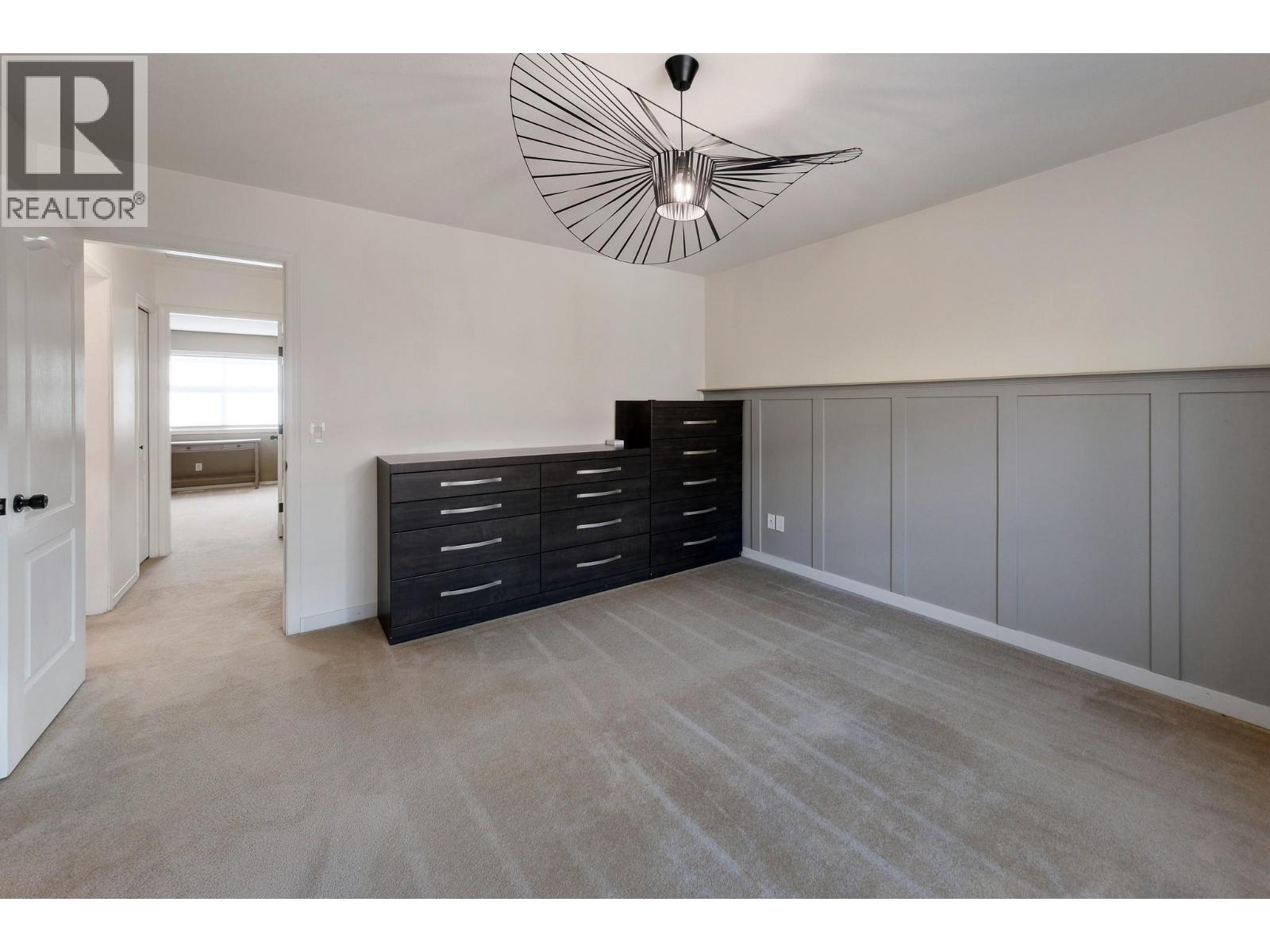 2800 DOUCETTE Drive