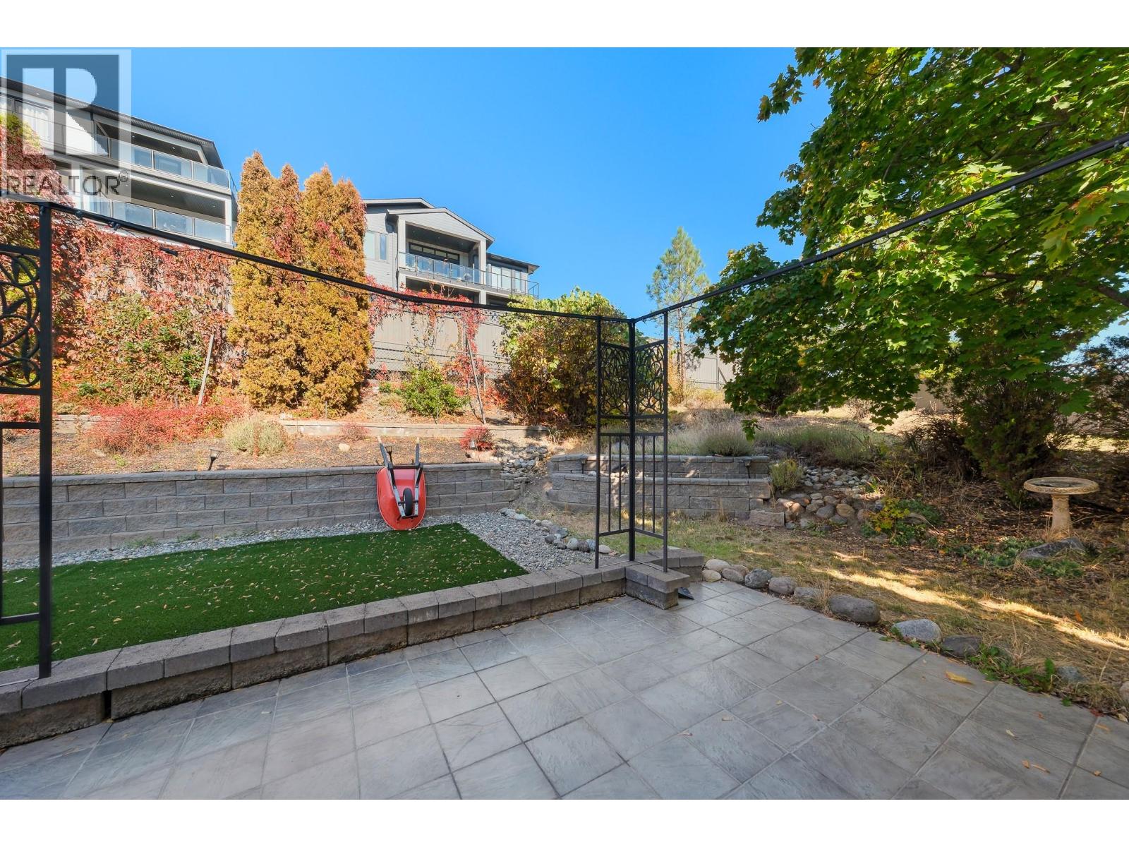 2800 DOUCETTE Drive