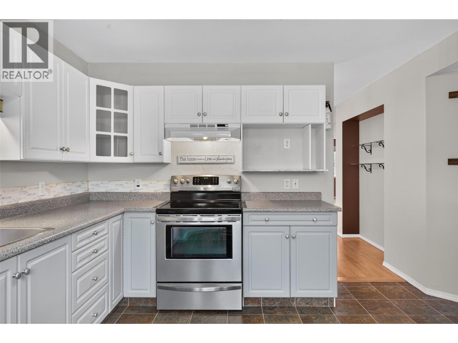 535 Glenmeadows Road Unit# 16