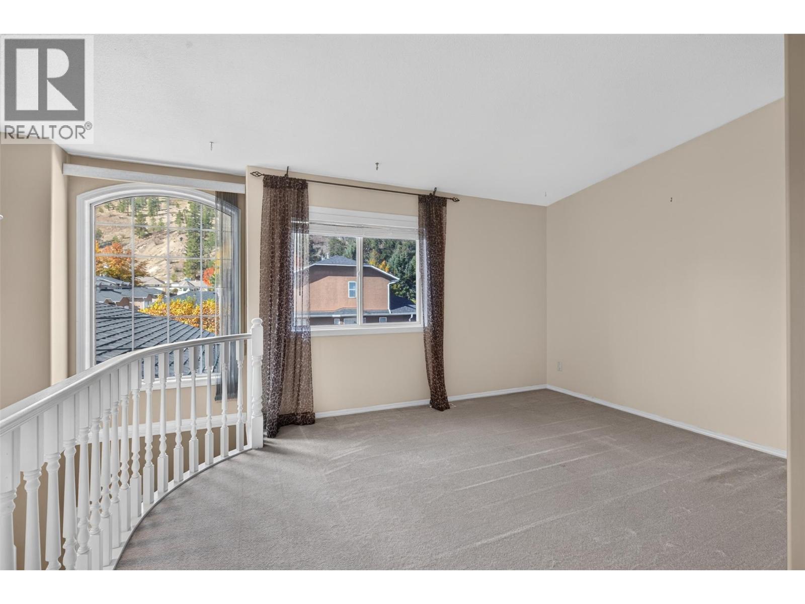 535 Glenmeadows Road Unit# 16