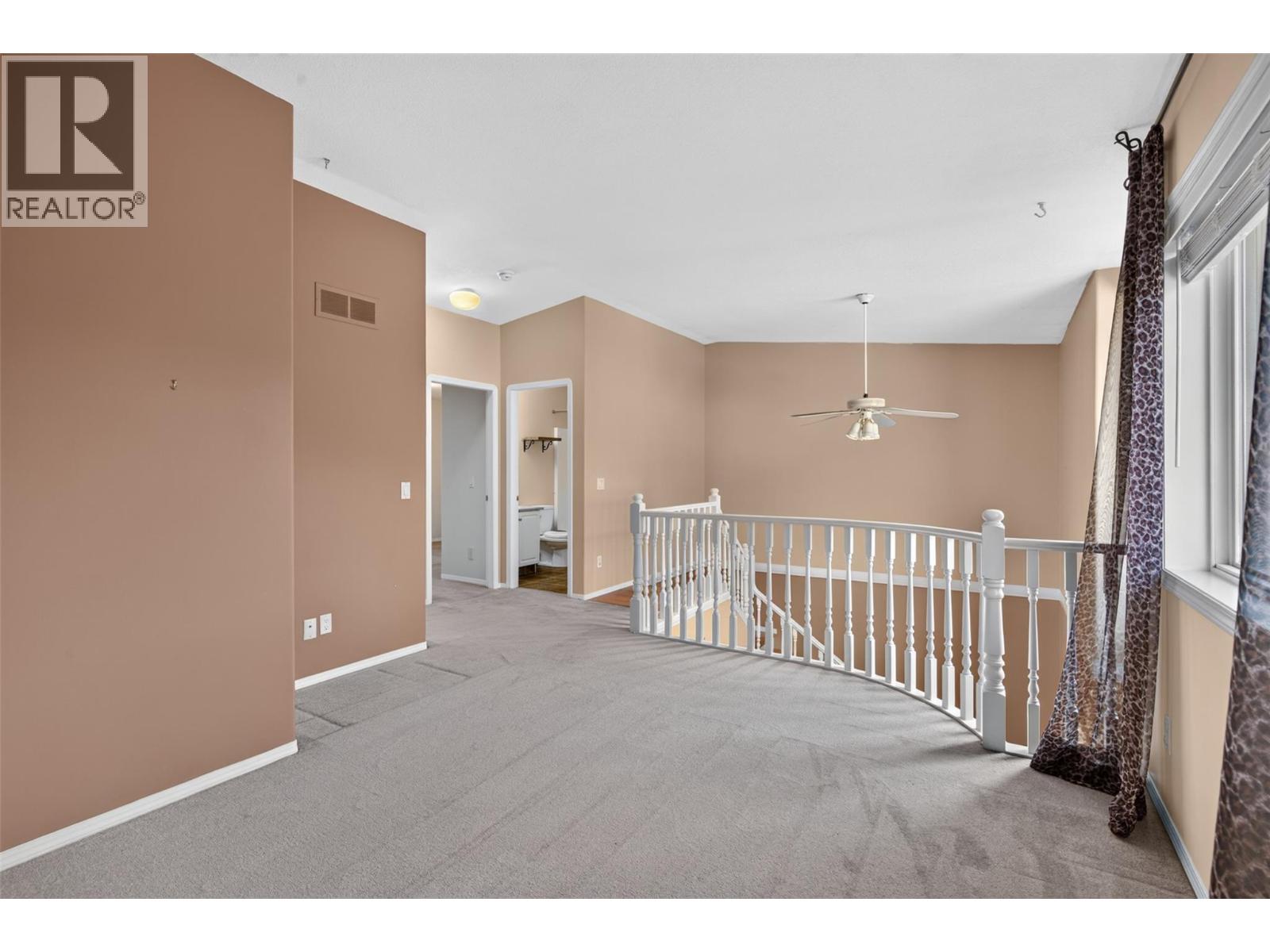 535 Glenmeadows Road Unit# 16