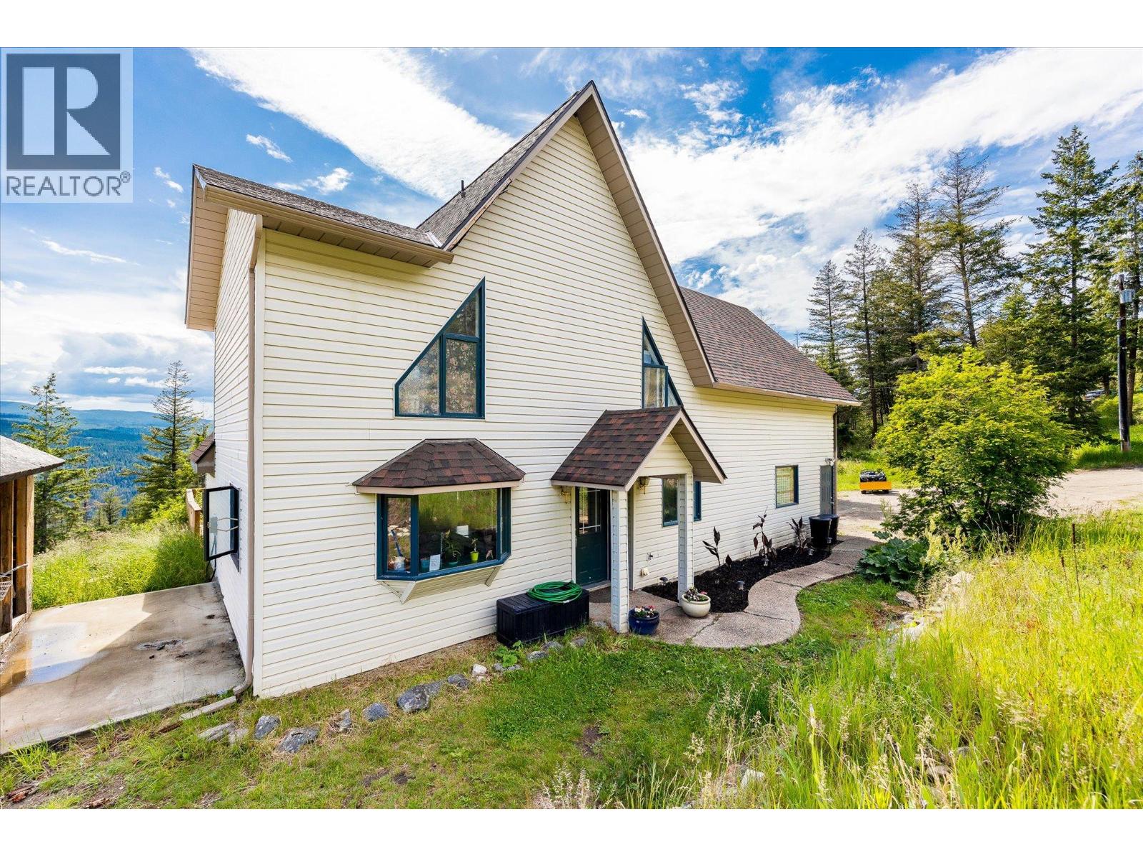1957 Huckleberry Road