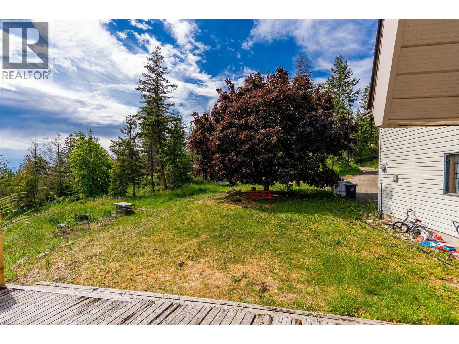 1957 Huckleberry Road