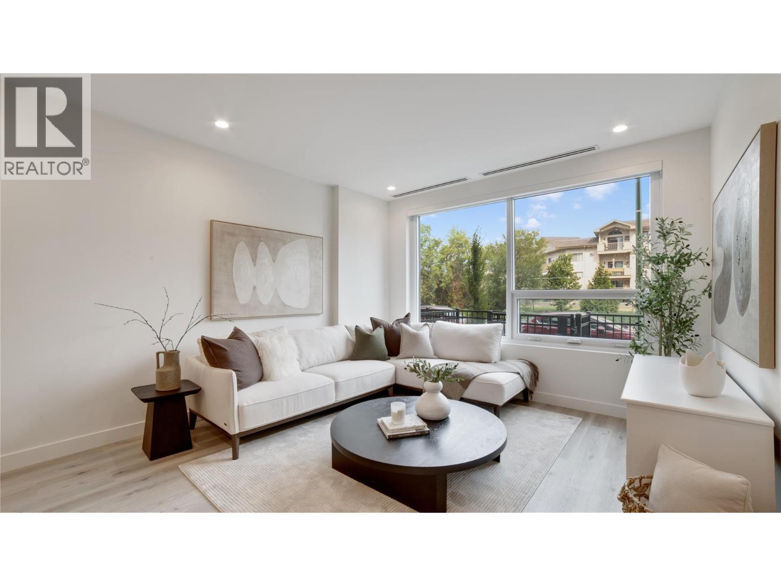 472 Lanfranco Road